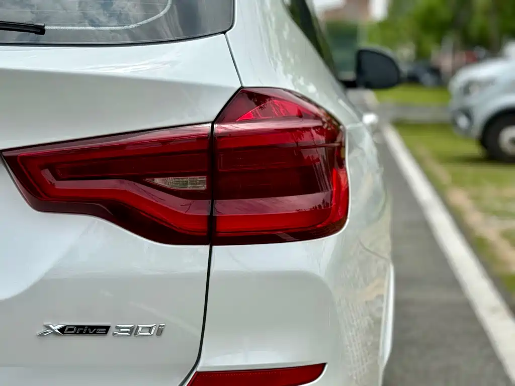 BMW X3 2018 — фото 9