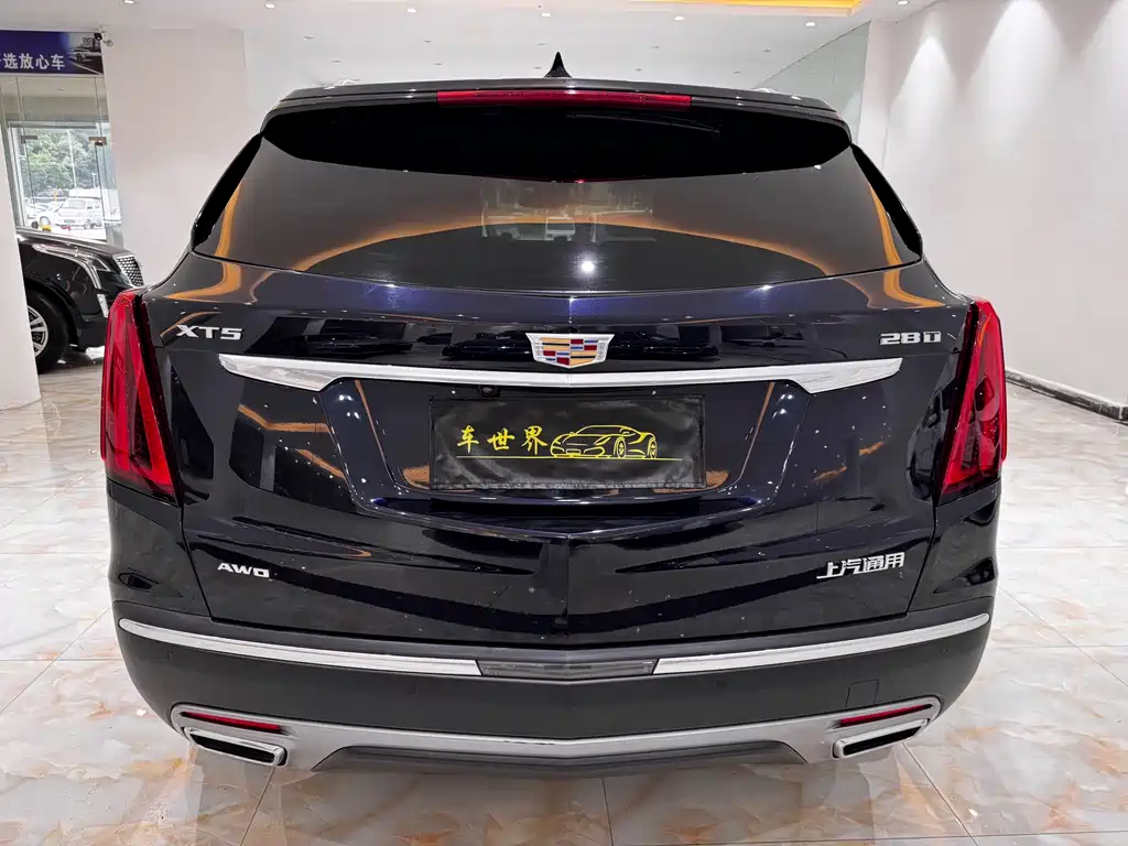 Cadillac XT5 2021 — фото 6