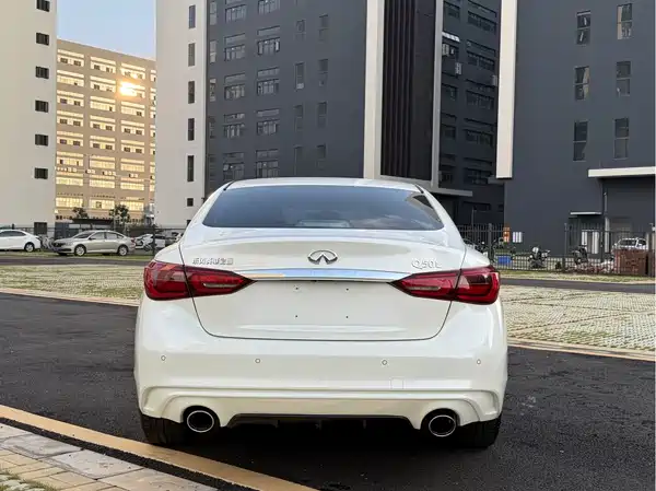 Infiniti Q50L 2022