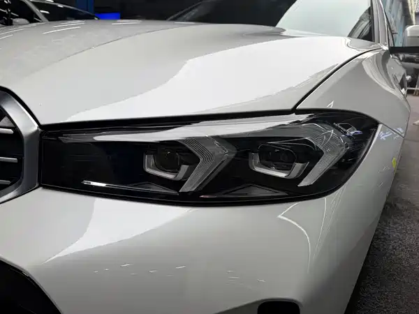 BMW 3 Series 2023