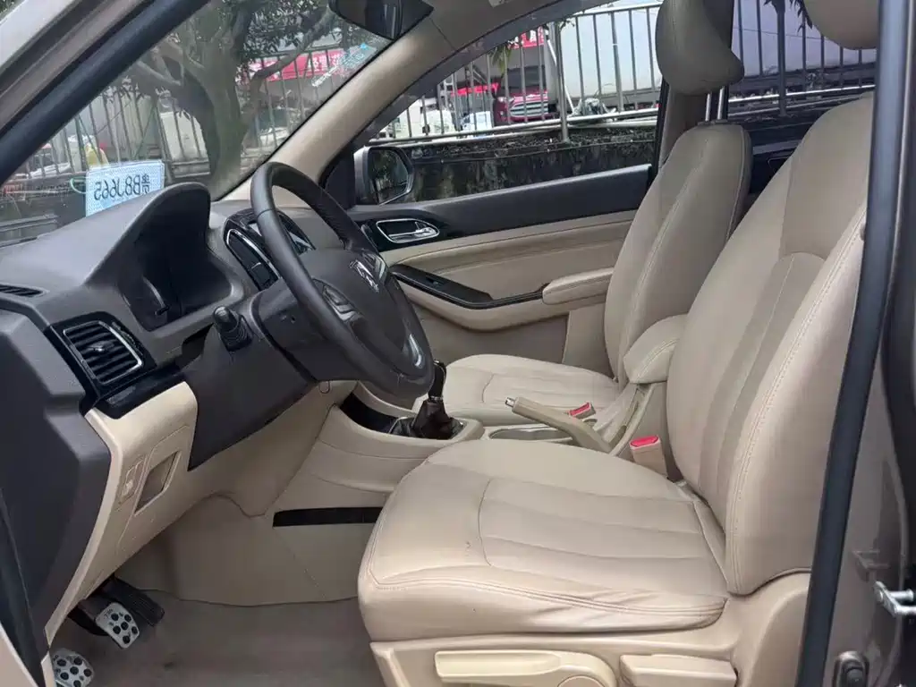 Baojun 730 2014