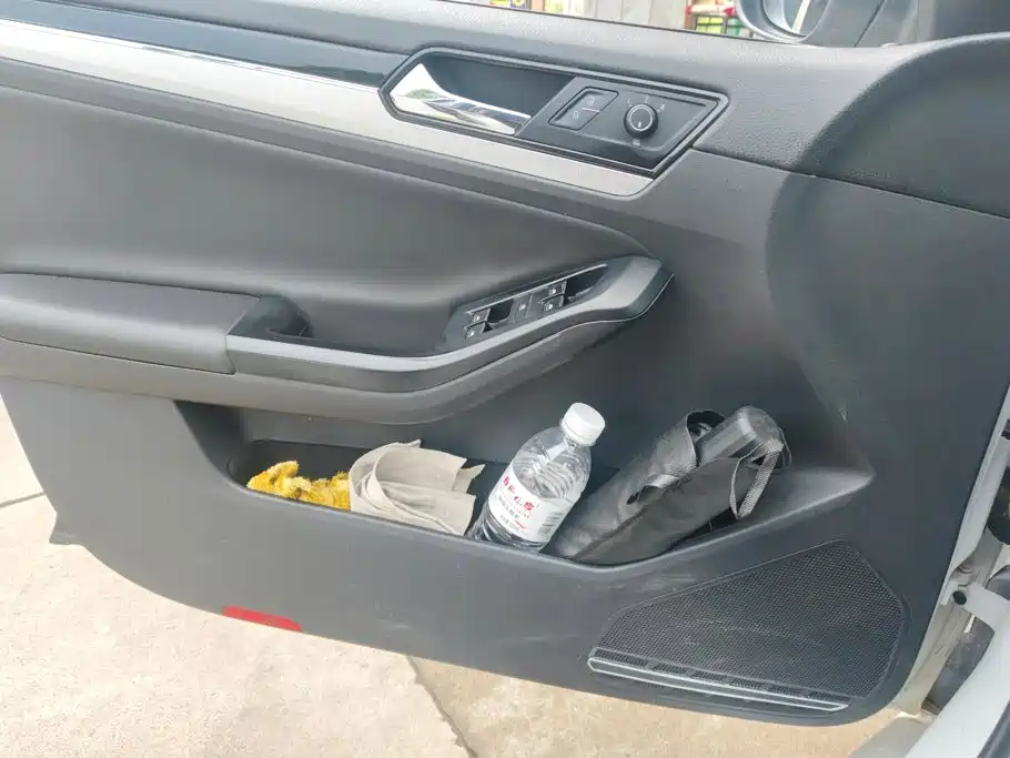 Volkswagen Sagitar 2019