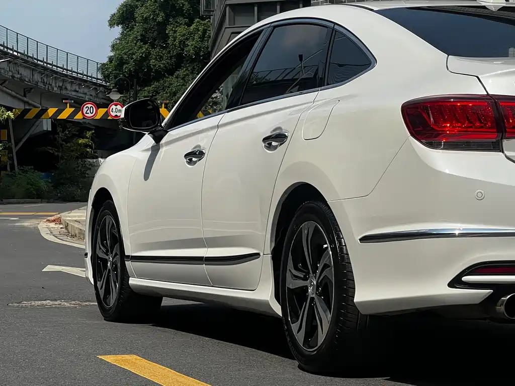 Honda Spirior 2016 — фото 16