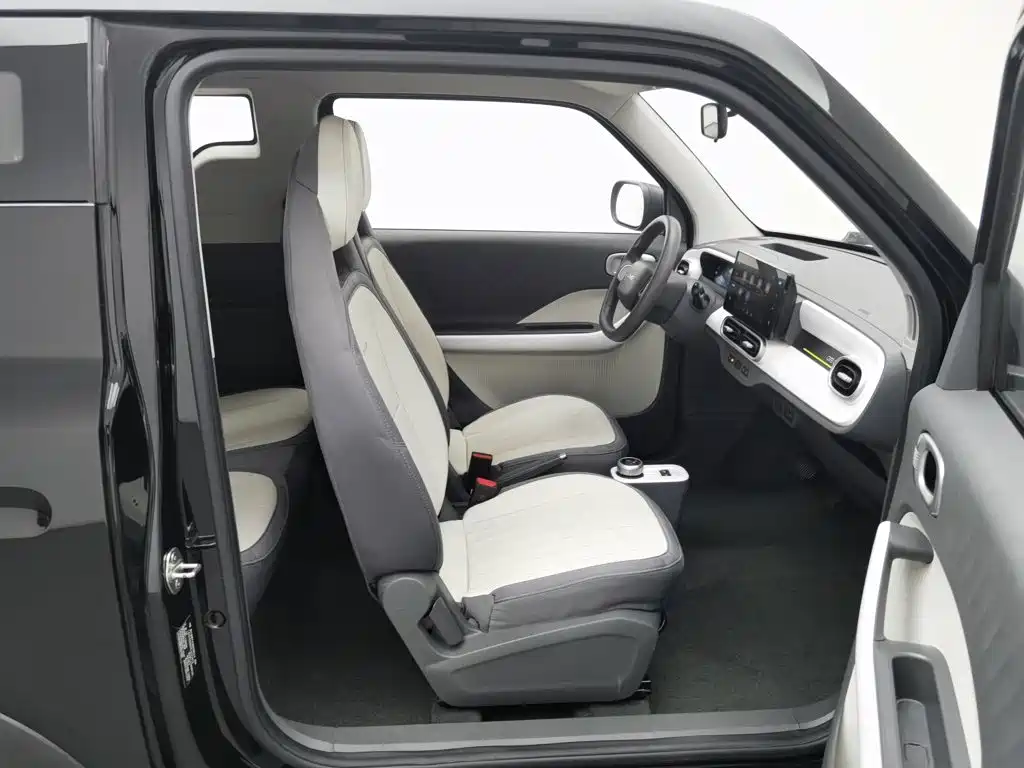 Geely Galaxy Panda 2025 — фото 23