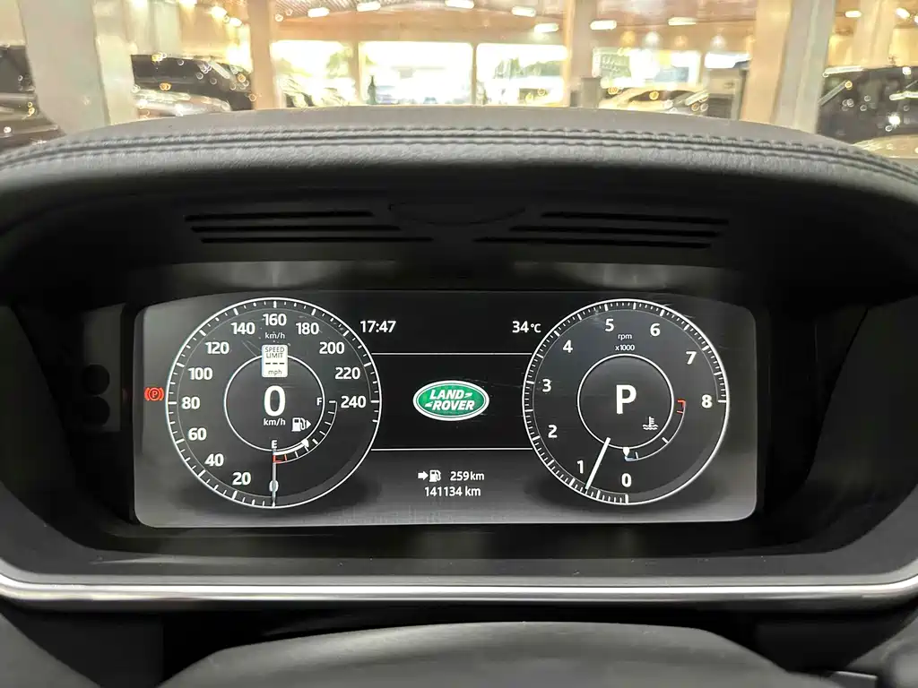 Land Rover Range Rover 2018 — фото 15