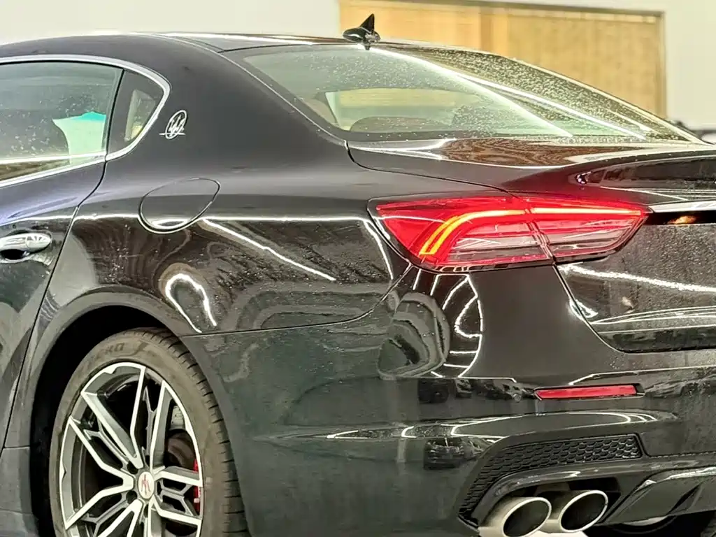 Maserati Quattroporte 2014 — фото 10