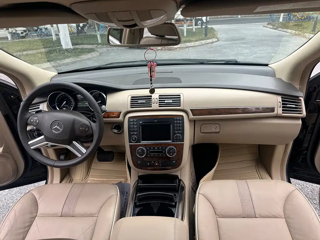 Mercedes-Benz R-Class 2014 — фото 15