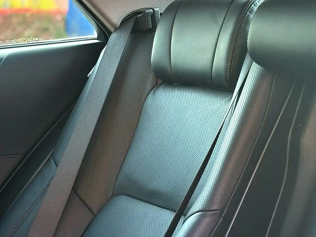 Toyota Crown 2017 — фото 12