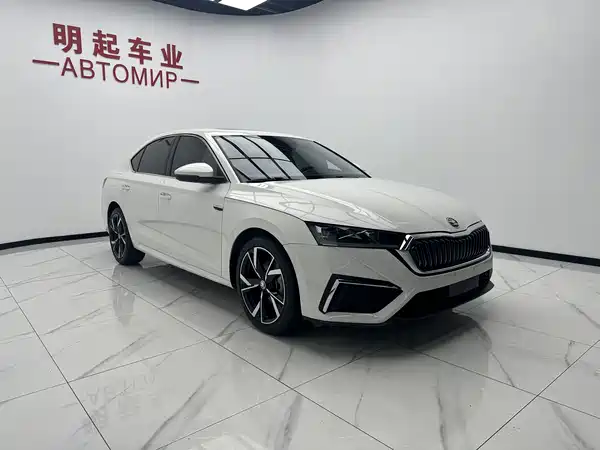 Skoda Octavia 2023