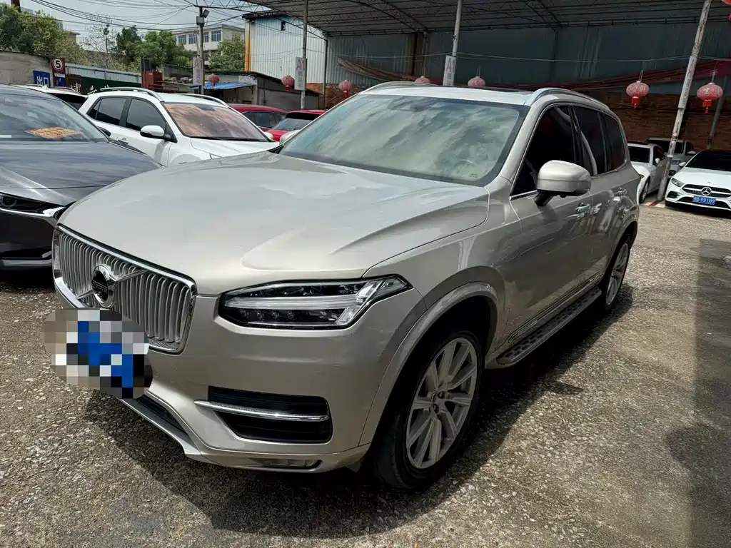 Volvo XC90 2019 — фото 1