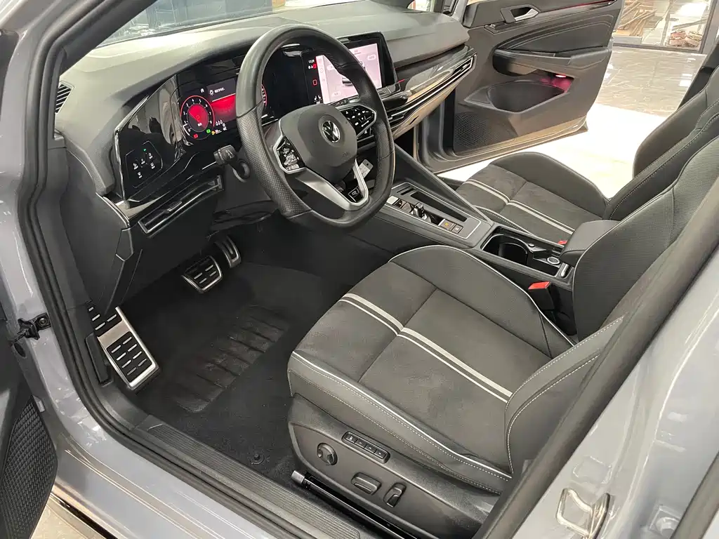 Volkswagen Golf 2022