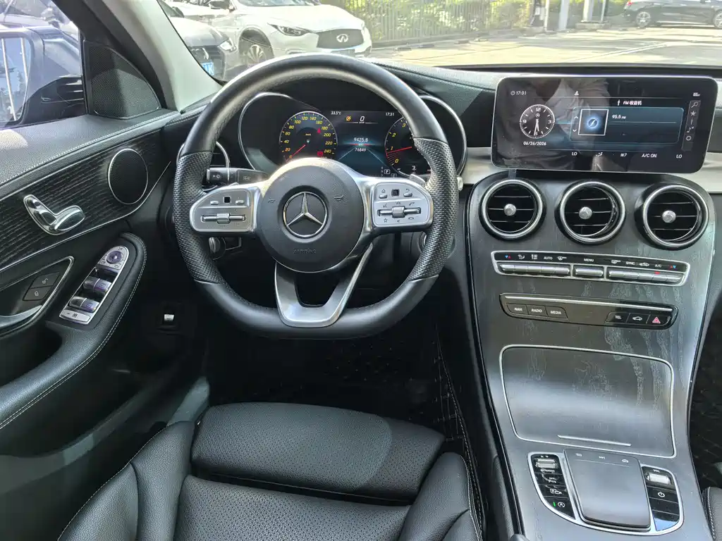 Mercedes-Benz C-Class 2020 — фото 12