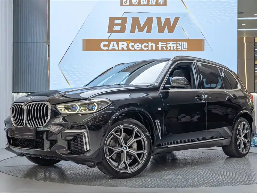 BMW X5 2022 — фото 1