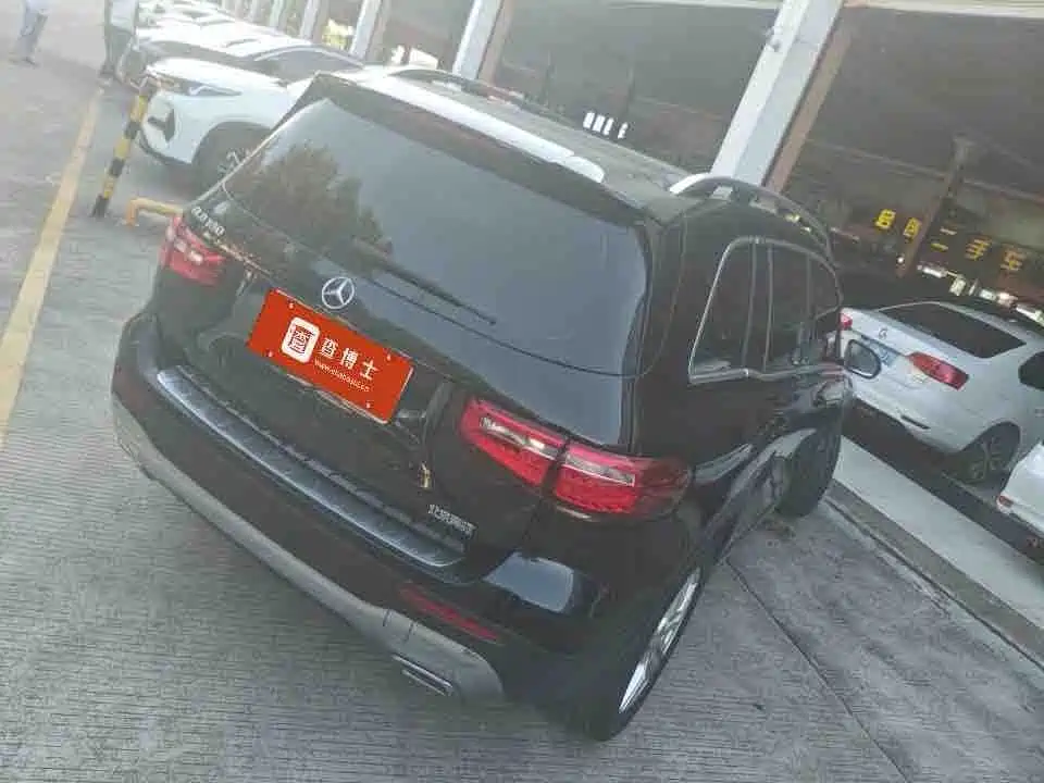 Mercedes-Benz GLB 2021