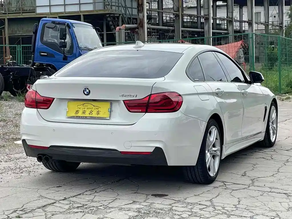 BMW 4 Series 2017 — фото 10