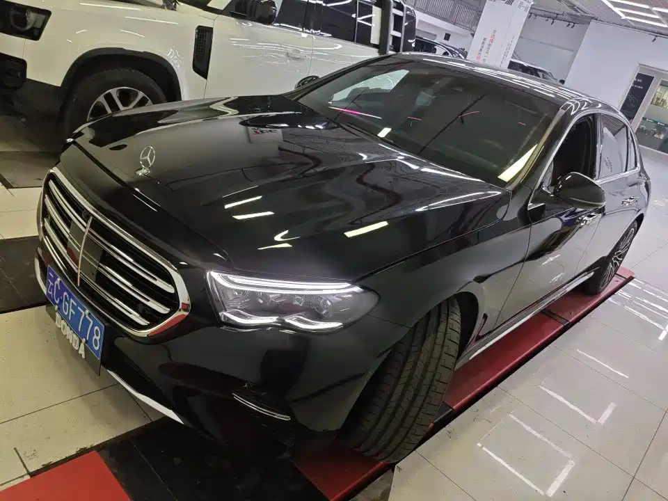 Mercedes-Benz E-Class 2024