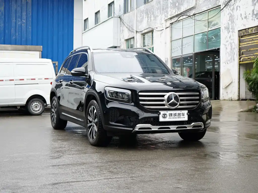 Mercedes-Benz GLB 2024