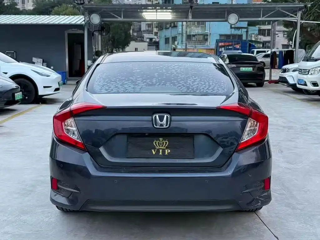 Honda Civic 2019 — фото 5