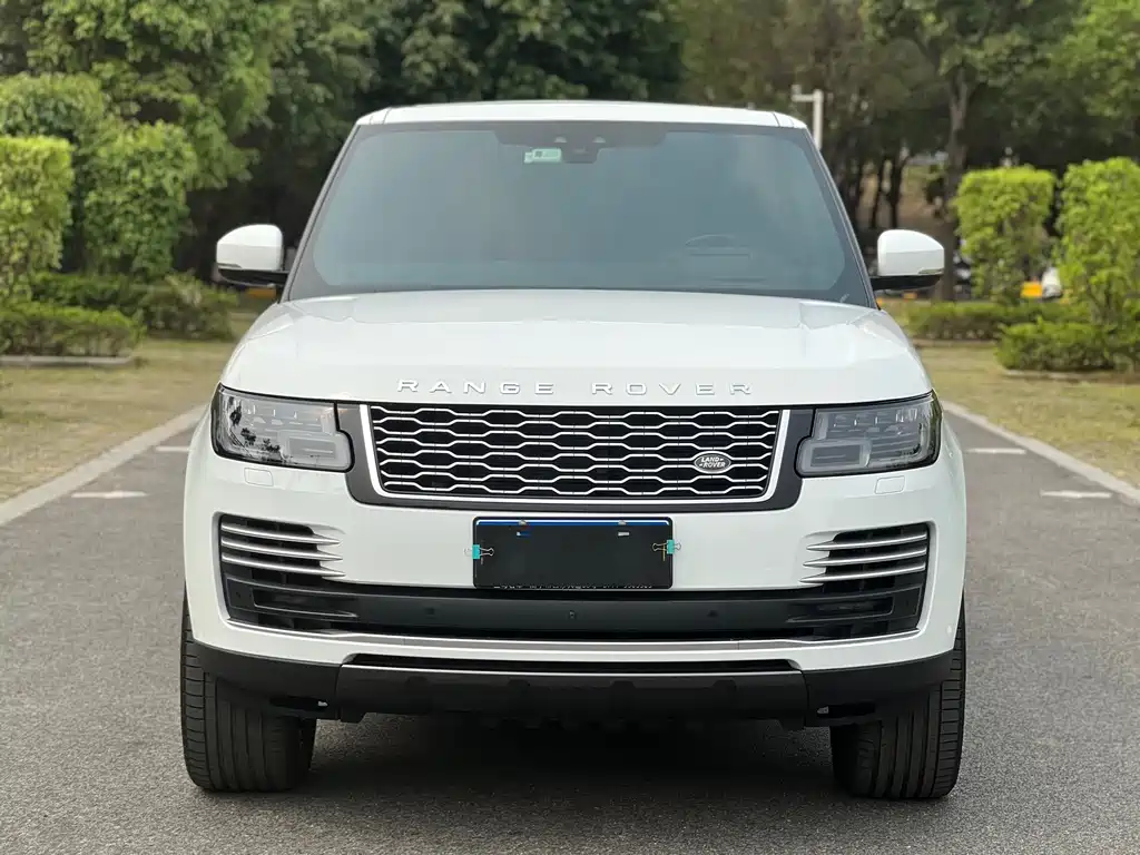 Land Rover Range Rover 2022 — фото 2