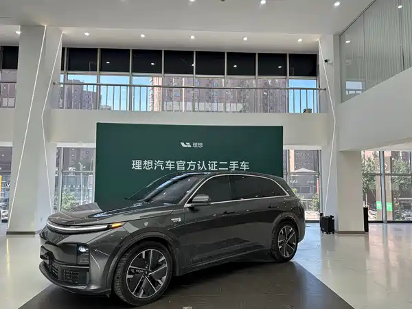 Li Auto L7 2025
