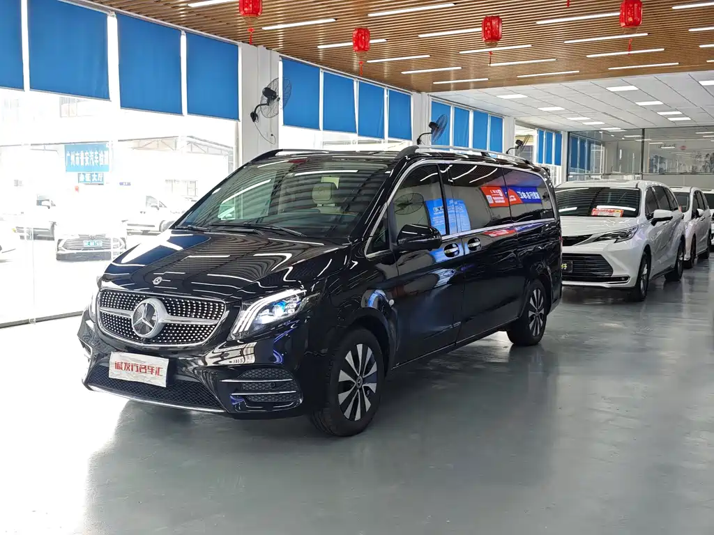 Mercedes-Benz Vito 2022 — фото 1