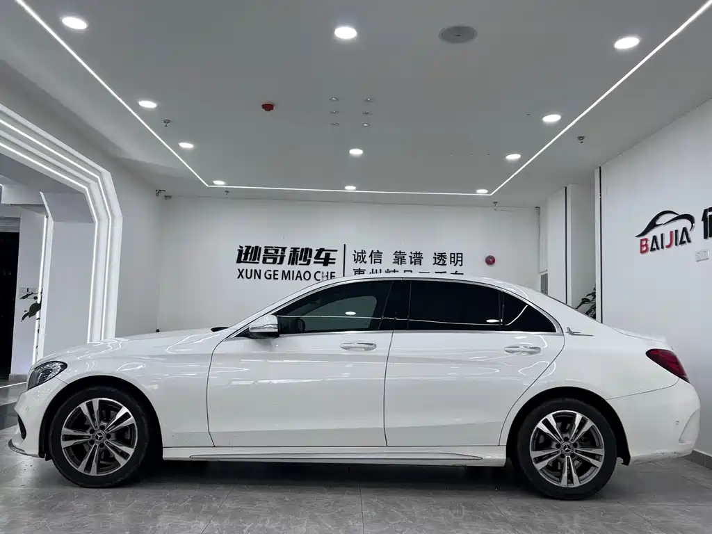 Mercedes-Benz C-Class 2017 — фото 4