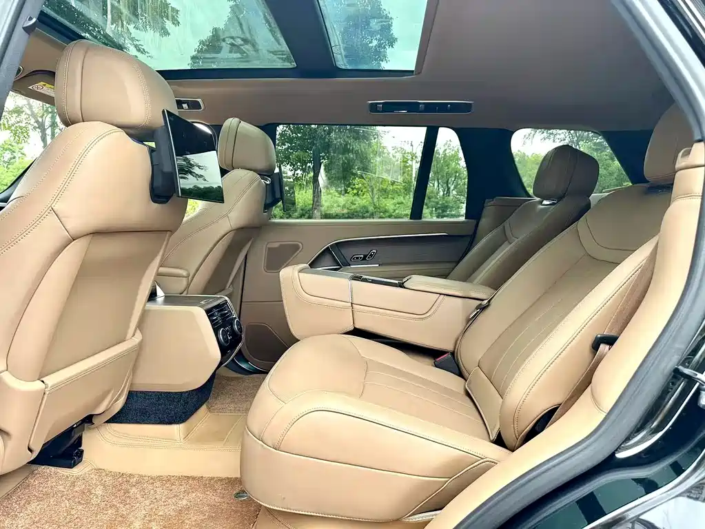 Land Rover Range Rover 2024 — фото 15