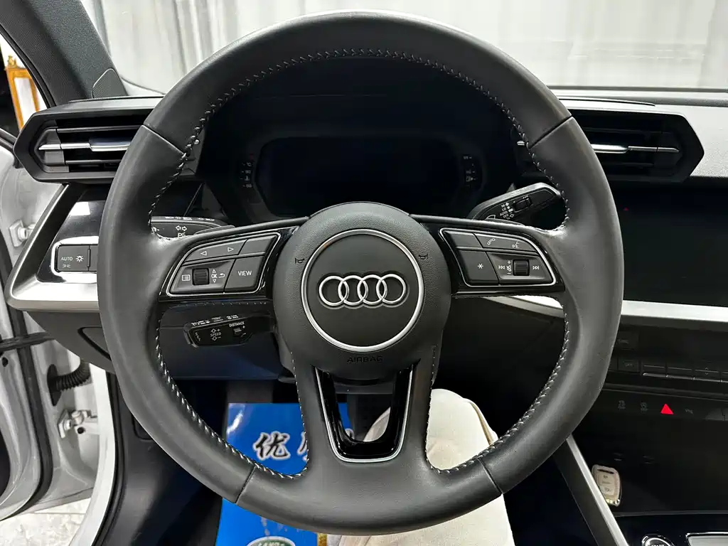 Audi A3 2022 — фото 13