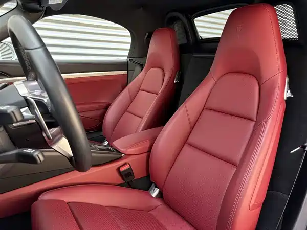 Porsche 718 2025