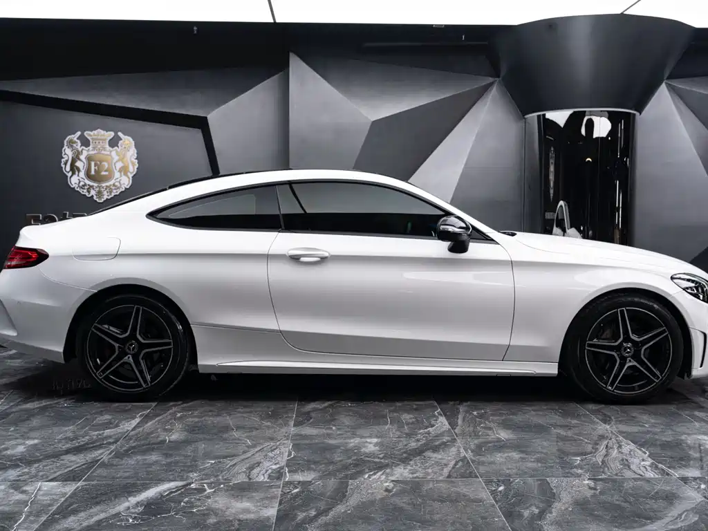Mercedes-Benz C-Class 2019 — фото 9