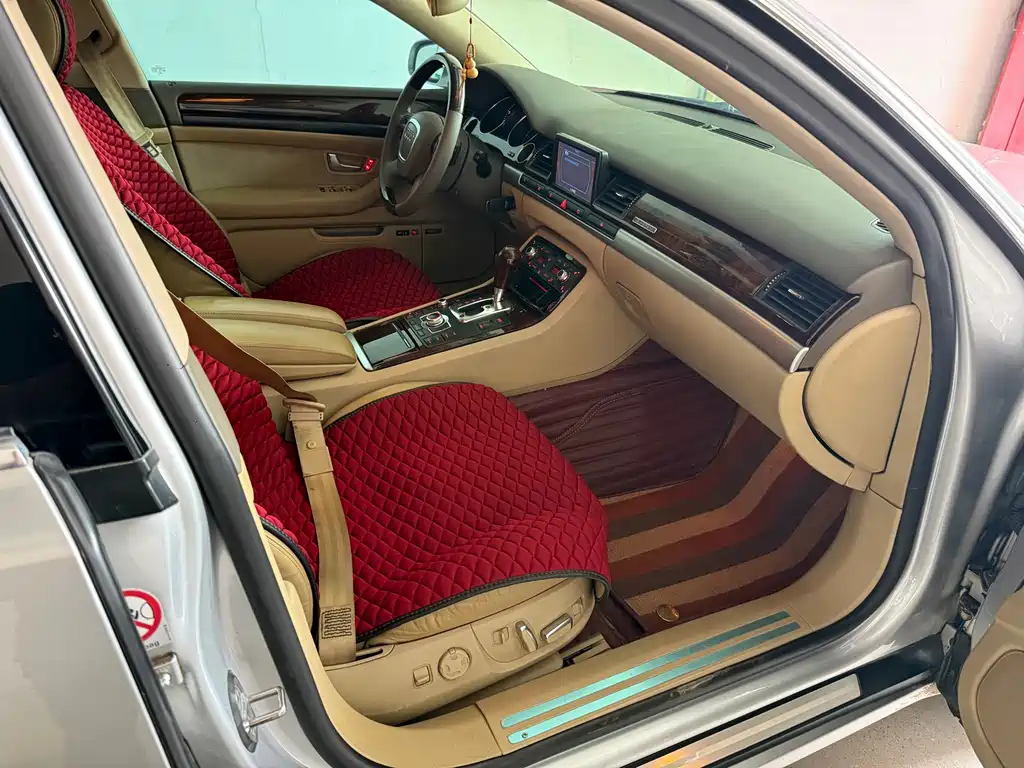 Audi A8 2005