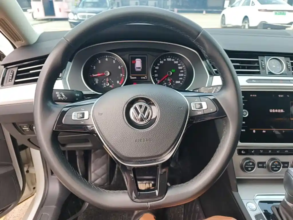 Volkswagen Viloran 2019 — фото 11