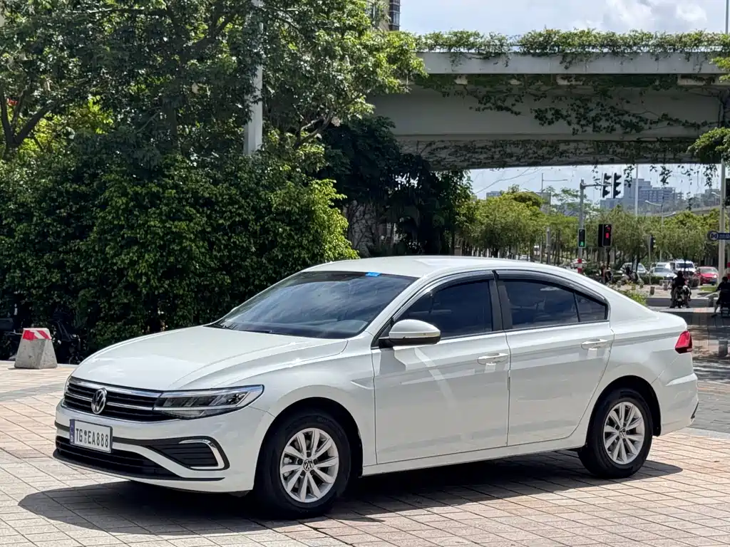 Volkswagen Bora 2024