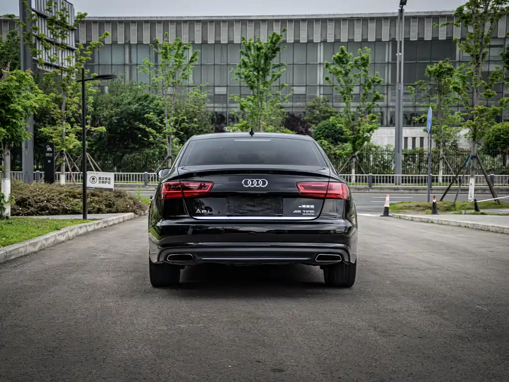 Audi A6L 2018 — фото 4
