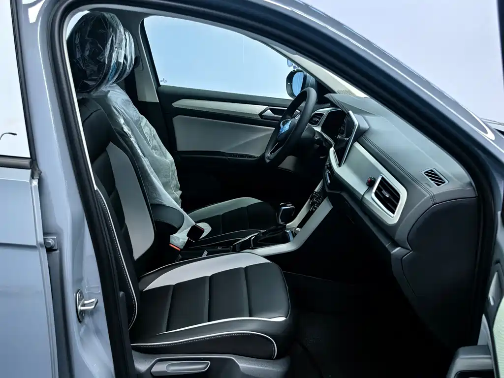 Volkswagen T-Roc 2026 — фото 18