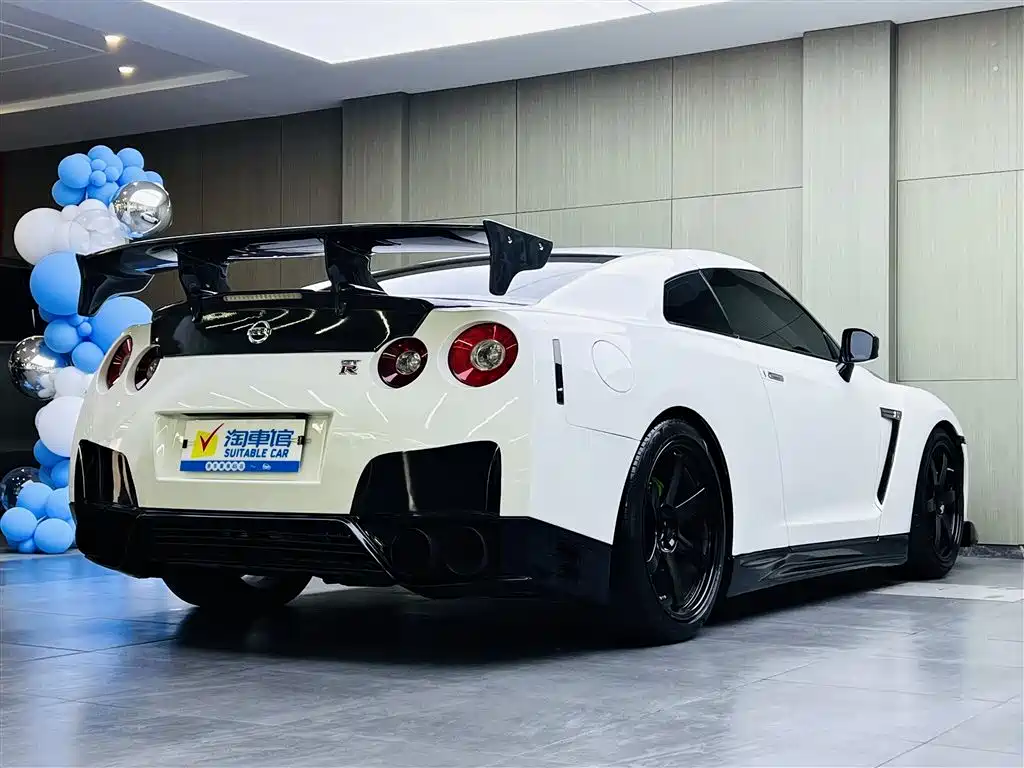 Nissan GT-R 2013 — фото 4