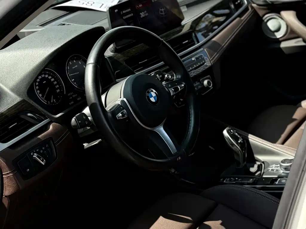 BMW X1 2022 — фото 11