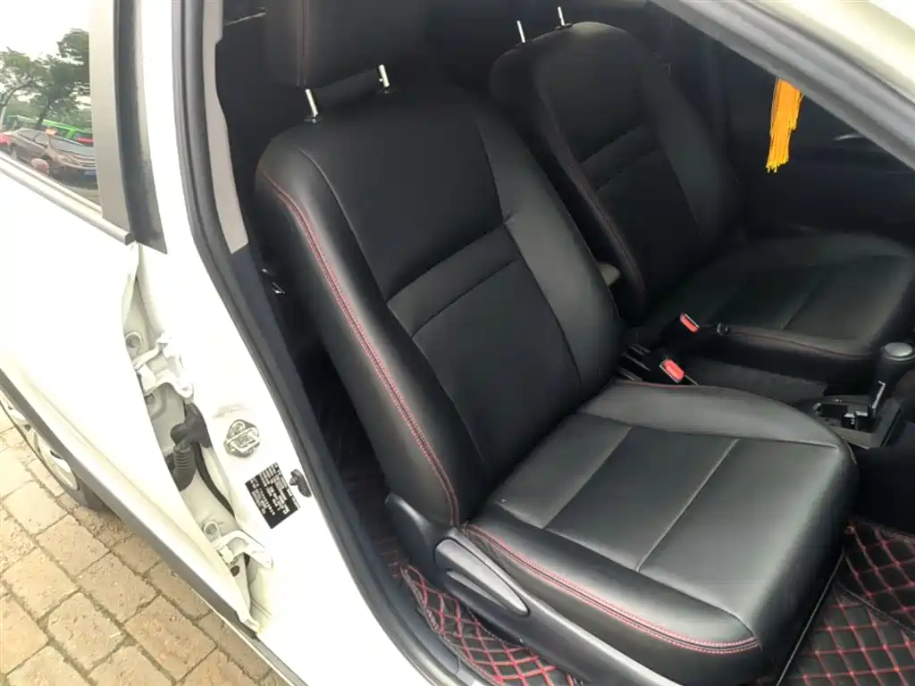 Toyota Yaris L 2022 — фото 25