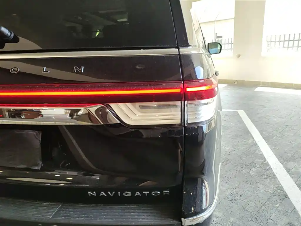 Lincoln Navigator 2026 — фото 8