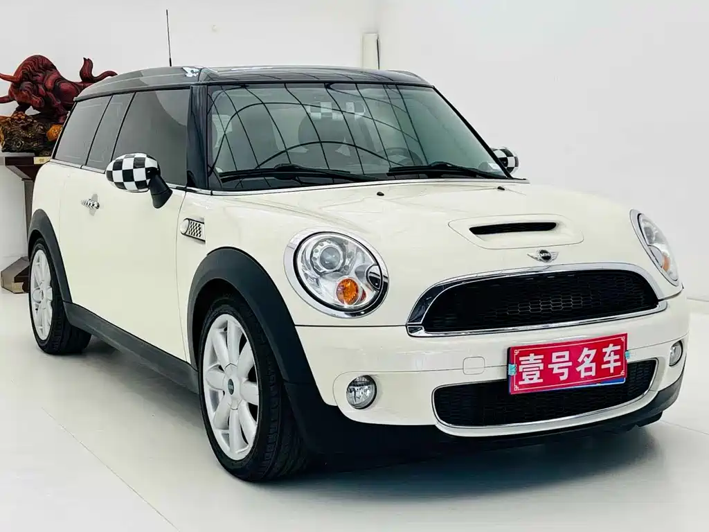 MINI Clubman 2010