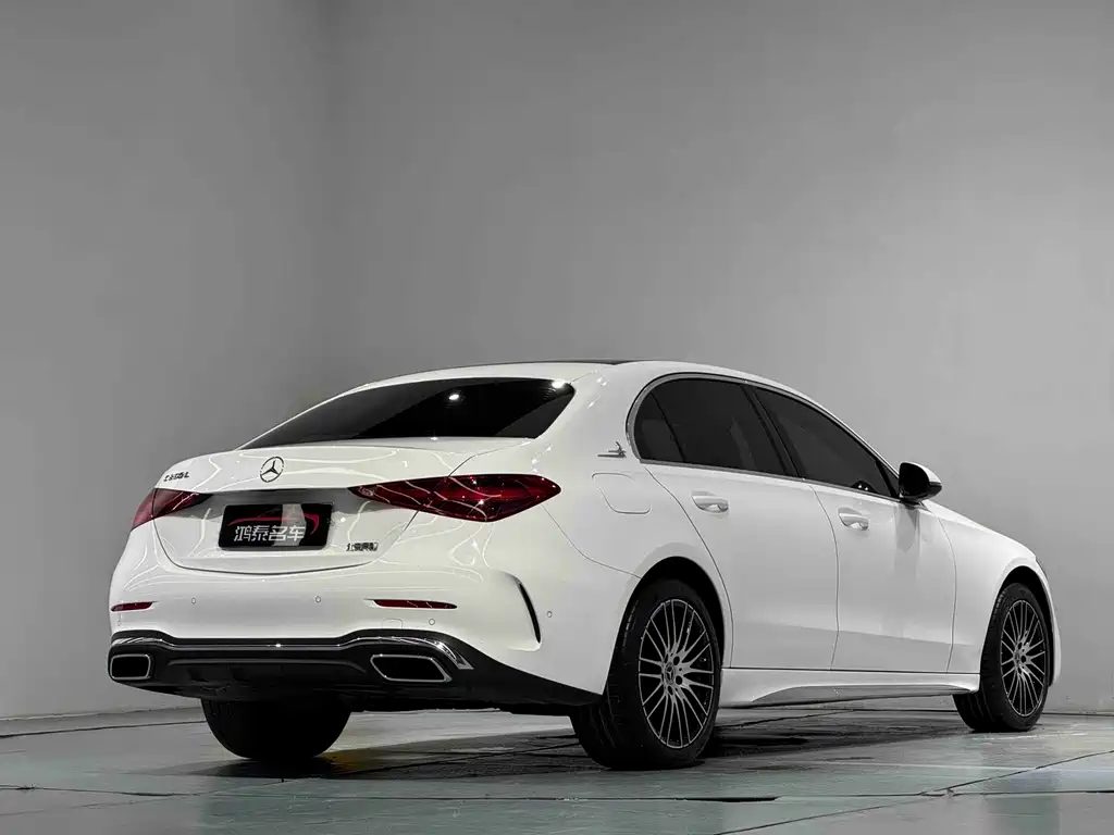 Mercedes-Benz C-Class 2024 — фото 16