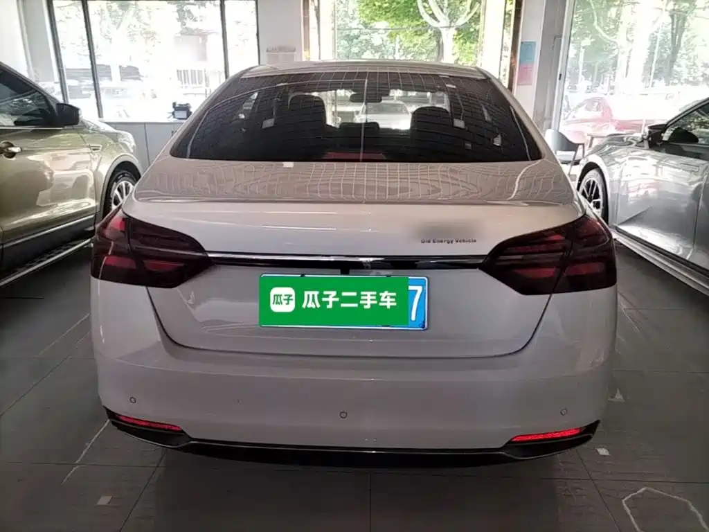 Geely Emgrand 2020