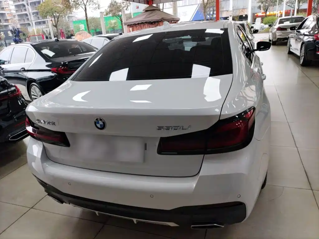 BMW 5 Series 2023