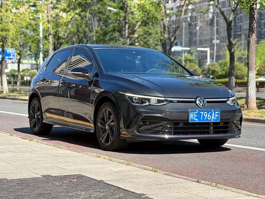 Volkswagen Golf 2022
