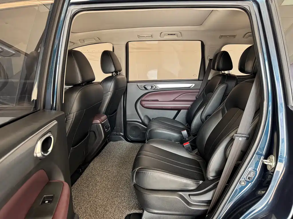 GAC Motor Trumpchi M6 2022 — фото 5