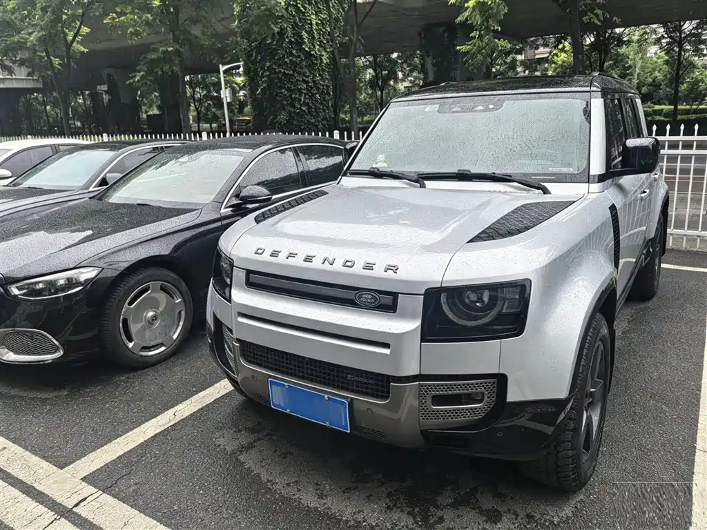 Land Rover Defender 2021 — фото 1