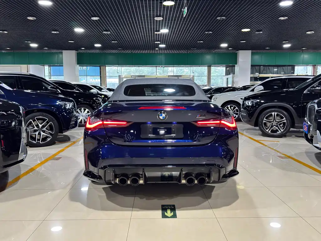 BMW M4 2024 — фото 17