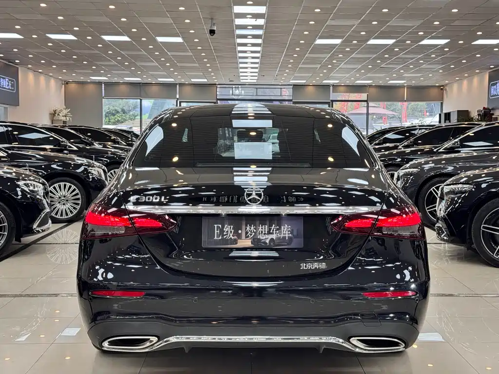 Mercedes-Benz E-Class 2021