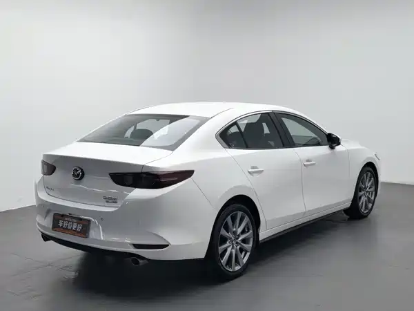 Mazda 3 Axela 2021