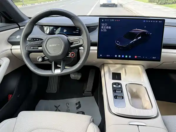 Xiaomi SU7 2025